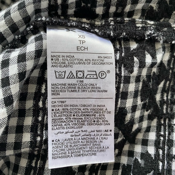 Old Navy checkered top - Picture 5 of 5
